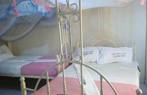 Isiolo Hotel | Club 280