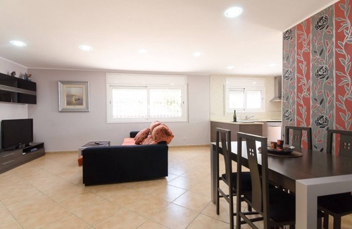 Lloret Blau Villa | Club Villamar - A 6 person villa with a swimming pool and lots of privacy, a diversity of terrace.