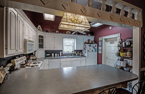Harperville Bed & Breakfast | Clyde and Marie's Bed & Breakfast