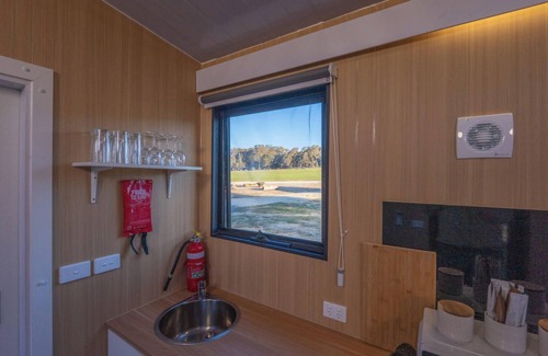 Warrenmang House | Clyde at Sheltered Paddock by Tiny Away