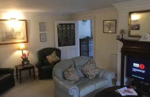 Wroxham House | Coach House Wroxham Holiday Cottage