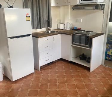 South Maitland Hotel | Coachstop Caravan Park