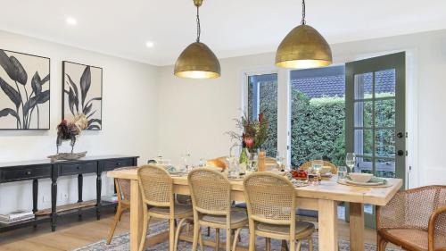 Robertson House | Coachwood Cottage