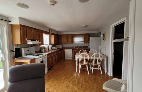 Grand-Digue Cottage | Coastal Charm in Caissie Cape Beach Community