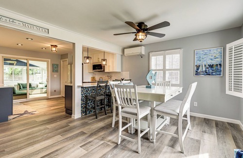 Matunuck House | Coastal Charmer < 1 Mi to South Kingstown Beach