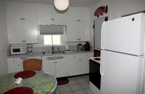 Historic District House | Coastal Cottage on the river, in the heart of NSB!