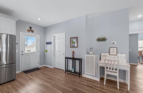 Captain's Cove House | Coastal Crab - Waterfront with incredible Amenities.
