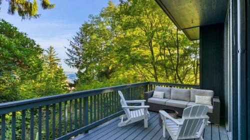 Neahkahnie Beach House | Coastal escape w balcony firebowl ocean views near Manzanita Sunset House by AvantStay