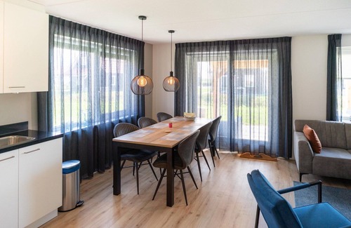 Scherpenisse House | Coastal Getaway w/Sauna