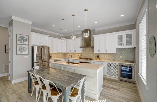 Lakeside at Blue Mountain Beach House | Coastal Luxury on 30A: 4br/4ba: golf cart, walk to beach, shopping, & dining!