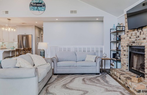 Coronado Shores House | Coastal Oasis | 4 bed home Steps to the Ocean