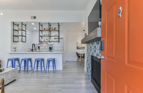 Galveston Condo | Coastal Paradise | 2 Bedrooms | Pool | by Rose