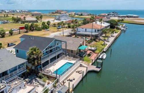 City-by-the Sea House | Coastal Paradise