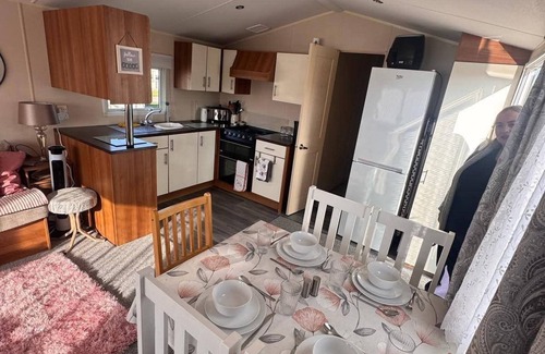 Ingoldmells House | Coastfields HF11 Beautiful Spacious Caravan