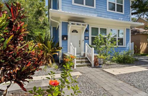 Downtown Historic District House | Cobalt Cottage History at your doorstep