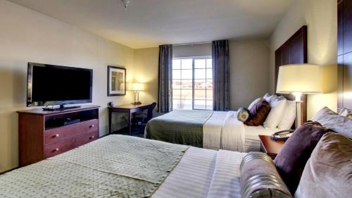 Wayne Hotel | Cobblestone Hotel - Wayne