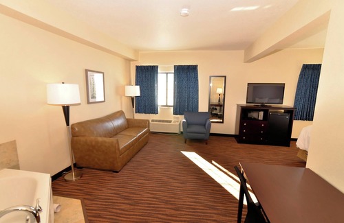 Holstein Hotel | Cobblestone Inn & Suites - Holstein