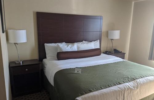 Winterset Hotel | Cobblestone Inn & Suites-Winterset
