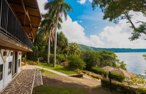 Catarina Hotel | Coco Bay