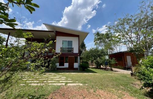 Ban Kluai House | Coco farm stay Suanphueng