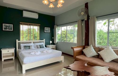 Ban Kluai House | Coco farm stay Suanphueng