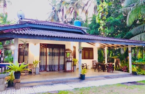 Kaduruduwa House | Coco Grove