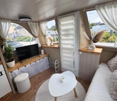 Montargis Boat Rental | Cocon sur l eau