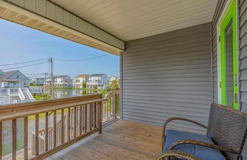 Cherry Grove Beach House | Coconut Flats Duplex- Upstairs-