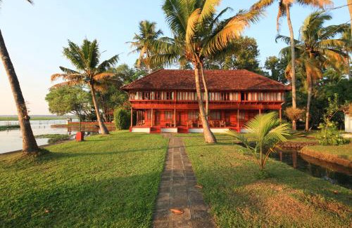 Kumarakom Resort | Coconut Lagoon Kumarakom - A CGH Earth Experience