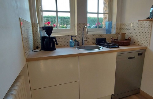 Saint-Michel-Tubœuf Apartment | Cocoon double-studio, single-storey in Normandy. Grand Confort, Wi-Fi, Lounge