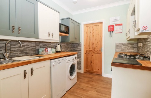 Gallt Y Foel Cottage | Coed y Glyn Bach Equestrian