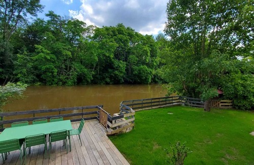 Montigny-sur-Loing House | Coin de Paradis Entièrement Rénovée en Bord de Rivière et ses 20 Mètres de Berge