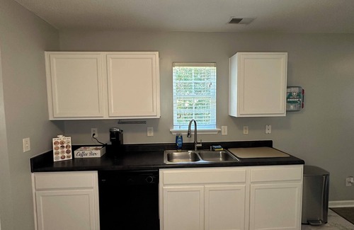 Huntcliff House | Cola Cozy Homes near Ft Jackson