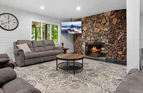 Aldenville House | Cold Spring Camp | GAME ROOM, Deck + Grill!