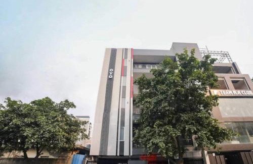 Pitampura Hotel | Collection O Kailash Enclave