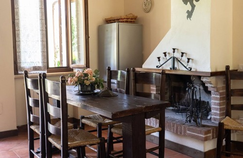 Precetto Apartment | COLLEOLIVO: Three-room apartment in farmhouse with swimming pool, Marmore Falls