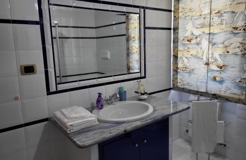 Tollo Apartment | COLLINA FIORITA