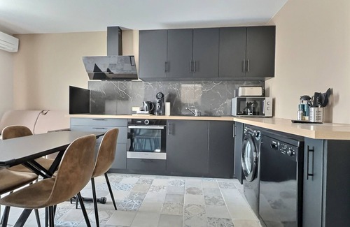 Moyen-Vernet Apartment | Collioure - Family apartment - Cinema and Sauna