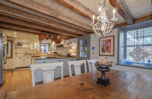 Smithfield Apartment | Colonial Smithfield Apartment- close to Williamsburg, VA beach, & more