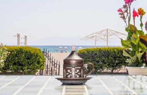 Gumuldur Hotel | Colophon Beach Otel