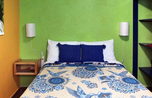 Texcoco House | Colorida Casa Azul en Texcoco Centro WiFi Cocina