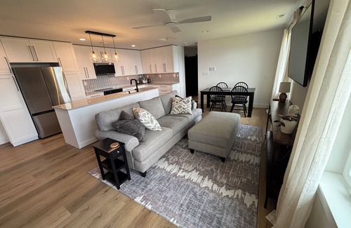 Kalama Apartment | Columbia River Valley Eagle's Nest Private Guest Apartment