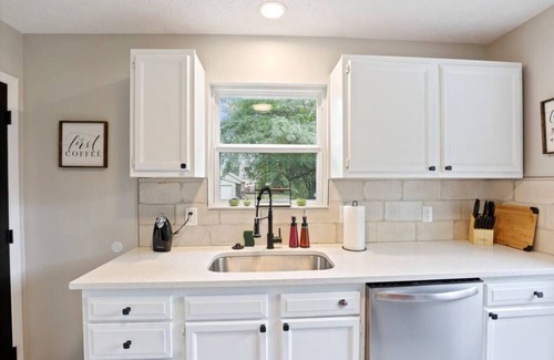 Columbus House | Columbus: Cozy Cottage
