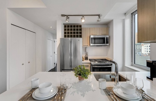 Manhattan Valley Apartment | Columbus Square 1 BR w/Office by Anyplace - 11622