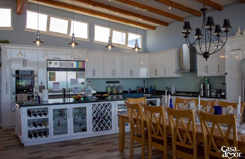 Lengueta Arenosa House | Come live the flip-flop lifestyle in our luxury beach home!