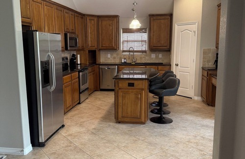 Fort Worth House | Come on over to the Wild L Casita, kick your boots off, relax and stay awhile!
