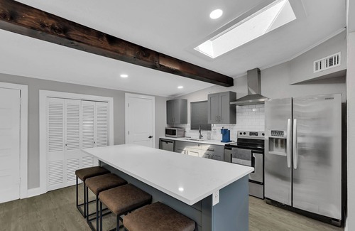 Gladewater House | Come spend a peaceful weekend at this gorgeous, newly remodeled, lake house.