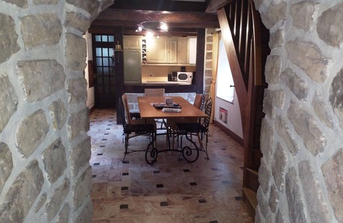 Severac-d'Aveyron House | Comfort and many exterior in the heart of the medieval city