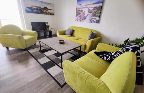 Zilina Villa | Comfort Apartment for 6 & Loggia & Free Parking