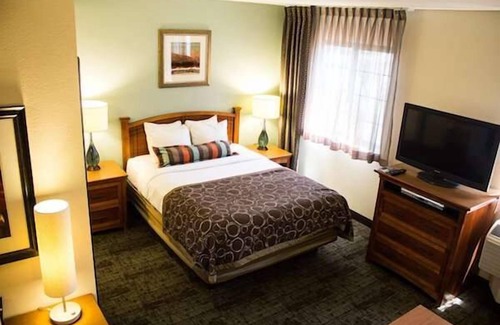 Las Colinas Resort | Comfort & Convenience! 2 Spaces w/Fully-equipped Kitchen, Parking & Pool!
